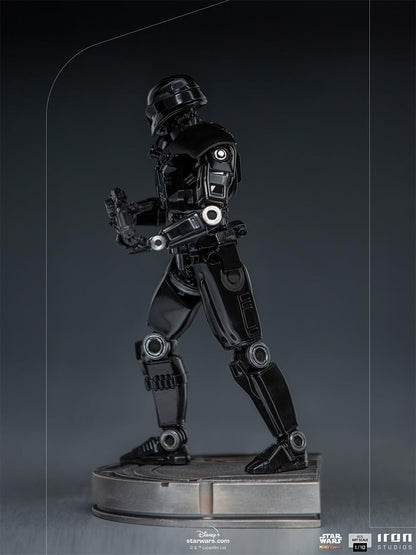 Iron Studios The Mandalorian - Dark Trooper BDS Art Scale Statue (1/10) (LUCSWR48621-10)