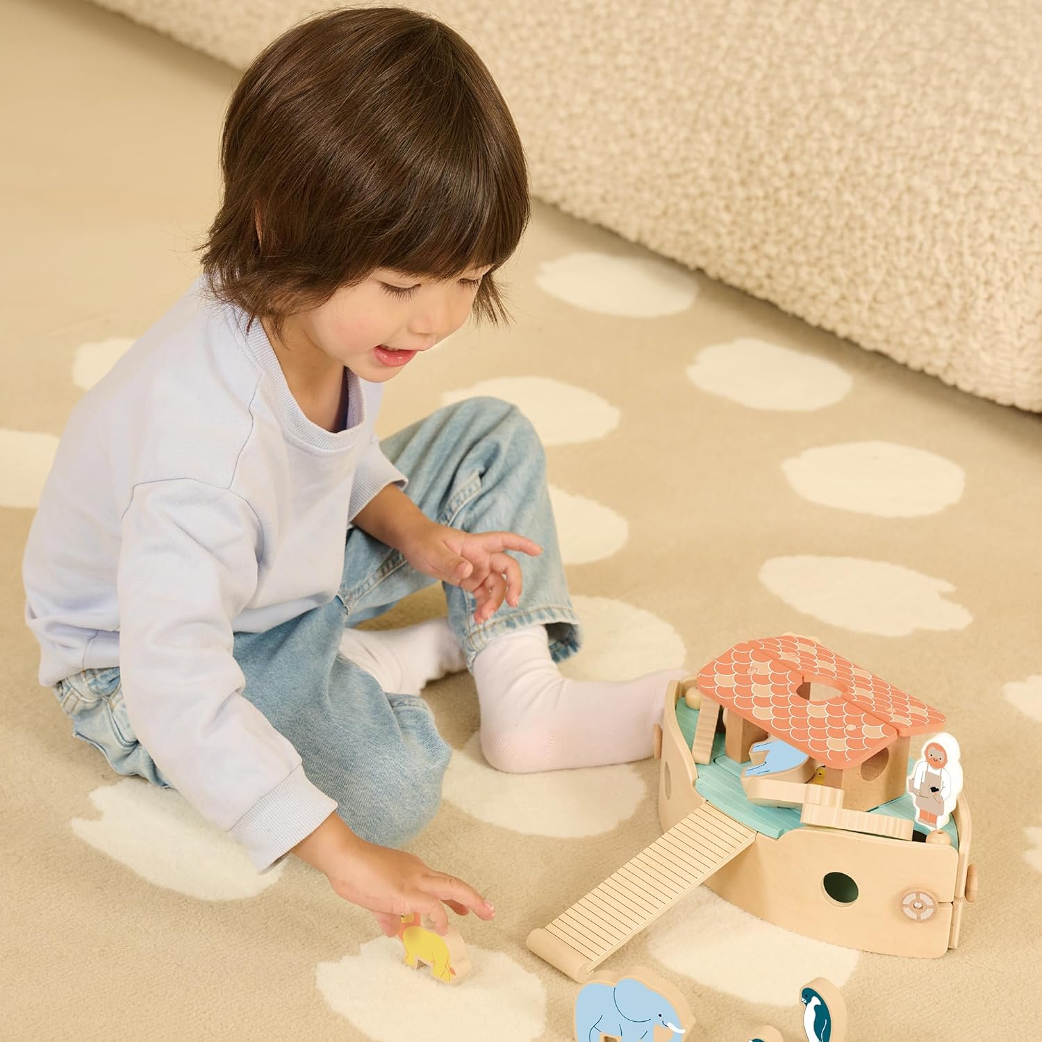 Classic World Holzschiff Arche Noah | Taufgeschenk | Montessori Spielzeug 2 Jahre | Holzspielzeug Bibel | Taufgeschenke für Jungen Mädchen | Außergewöhnliches Taufgeschenk