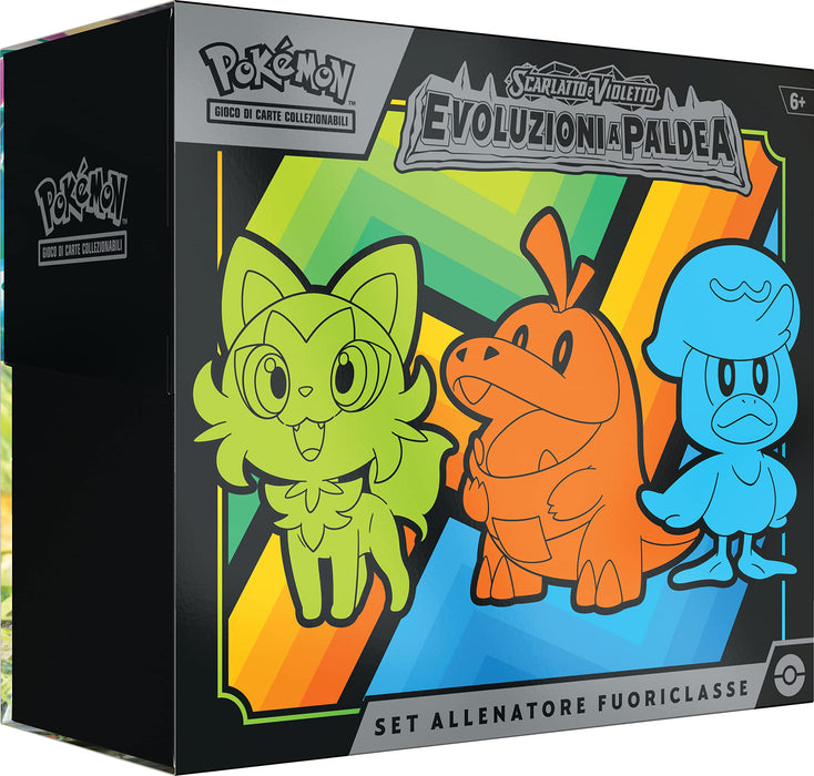 Pokémon 185-60338 Pikachu GCC Elite Trainer Set, Scarlatto and Violetto - Evolution in Paldea (9 Expansion Packs and Premium Accessories), Italian Edition, Multi-Colour