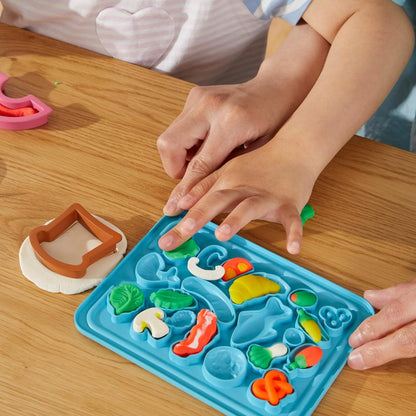 Play-Doh, Il Mio Primo Set da Chef, playset con 14 Accessori da Cucina, Giocattolo presscolare per attività artistiche e manuali, per Bambini e Bambine dai 3 Anni in su
