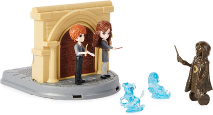 Wizarding World Harry Potter, Room of Requirement 2-in-1 Transforming Playset with 2 Exclusive Figures and 3 Accessories, Kids’ Toys for Ages 5 and up