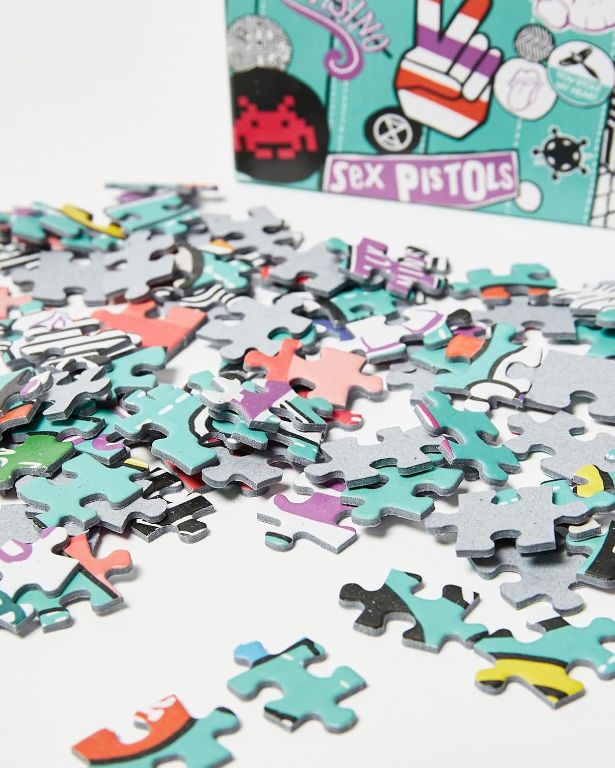 Pinned 1000 Piece Jigsaw Puzzle for Adults | Premium 100% Recycled Board | 1000 Piece Jigsaw Puzzle For Adults | Retro Gifts | Happily Jigsaw Puzzles
