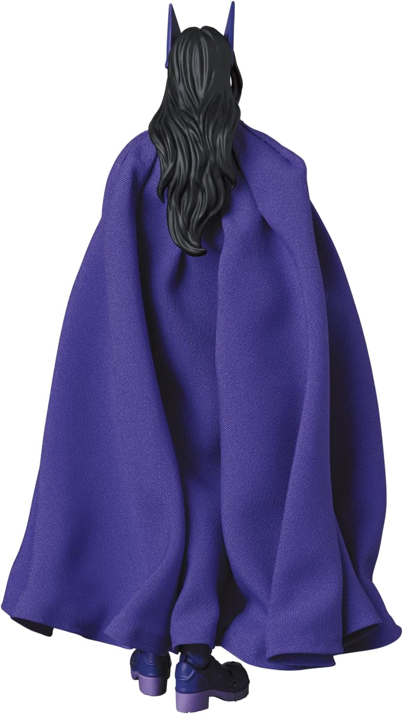 Medicom - Batman: Hush - Huntress Mafex Action Figure