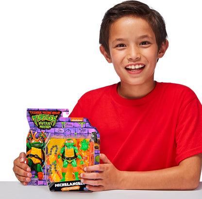 Teenage Mutant Ninja Turtles 83283CO Michaelangelo Mutant Mayhem 4.25-Inch Michelangelo Basic Action Figure. Ideal Present for Boys 4 to 7 Years and TMNT Fans, Black