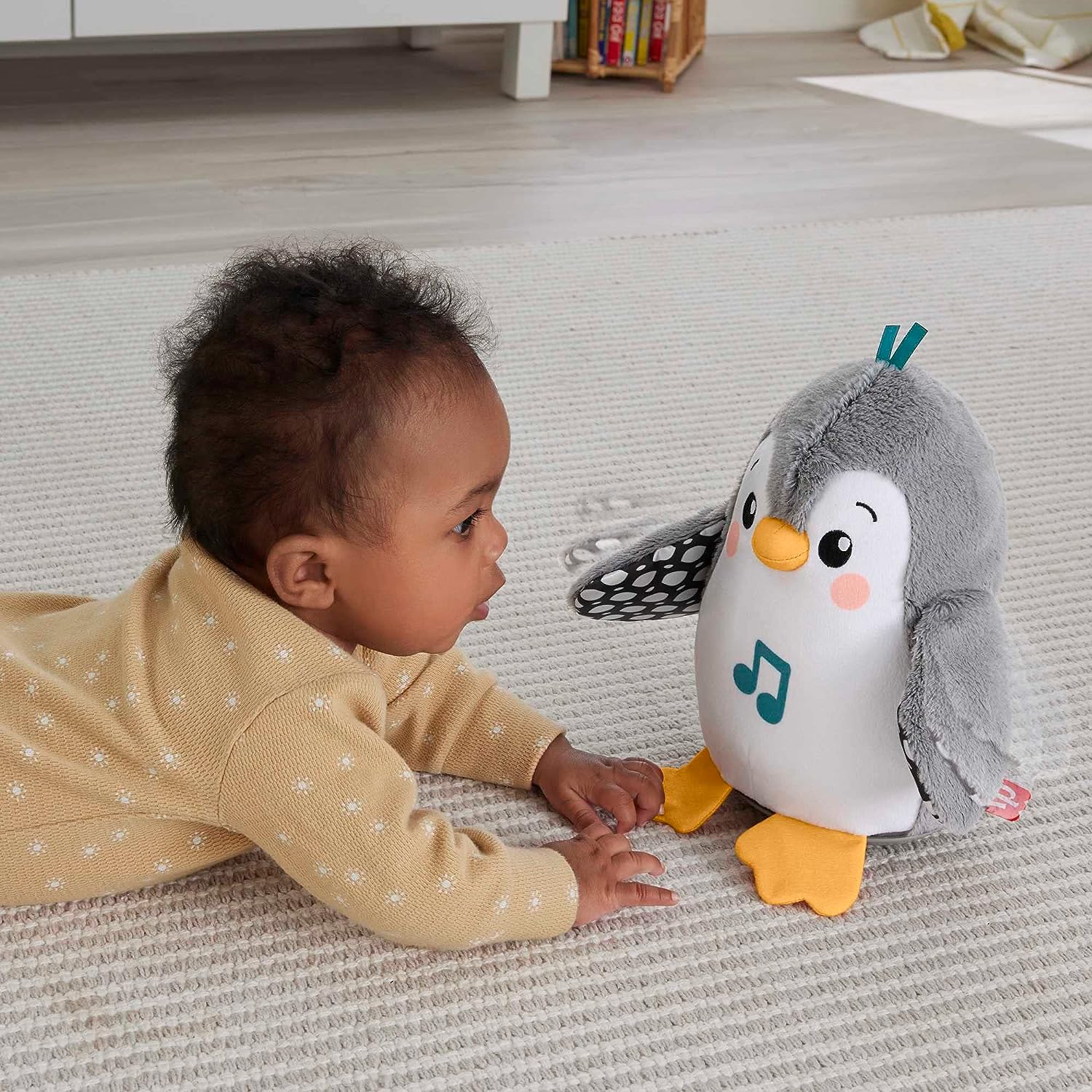 Fisher-Price Baby Tummy Time Toy Flap & Wobble Penguin, Plush with Music & Motion for Sensory Play Newborns Ages 0+ Months, HNC10