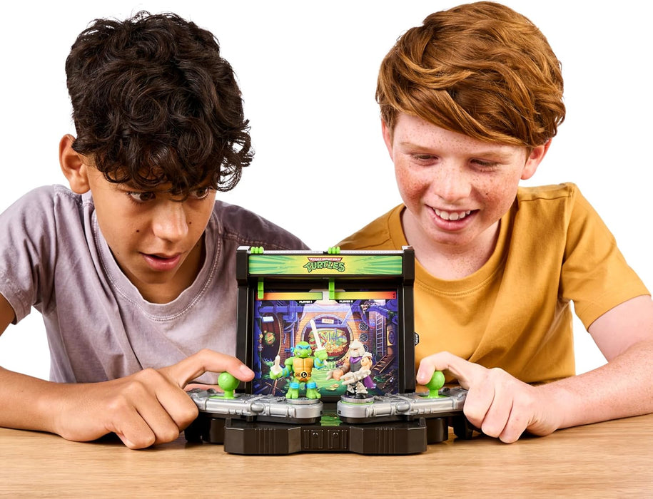 Legends Of Akedo Teenage Mutant Ninja Turtles Battle Arena with 35+ Battle Sound Effects and 2 Exclusive Battling Mini Warriors - Leonardo And Shredder