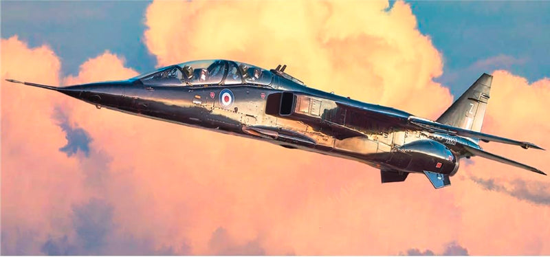 Italeri 1470 1:72 Jaguar T.2 R.A.F. Trainer, Standing Model Building, Crafts, Hobbies, Gluing, Plastic kit, Detailed