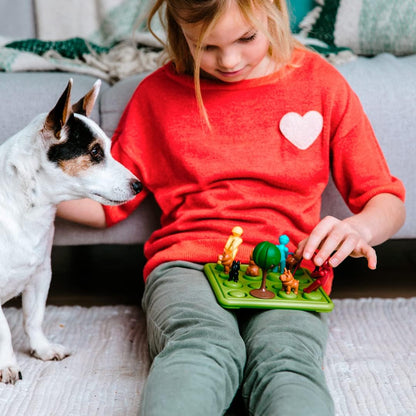 Smart Games - Walk the Dog, Puzzle Game with 80 Challenges, 7+ Years