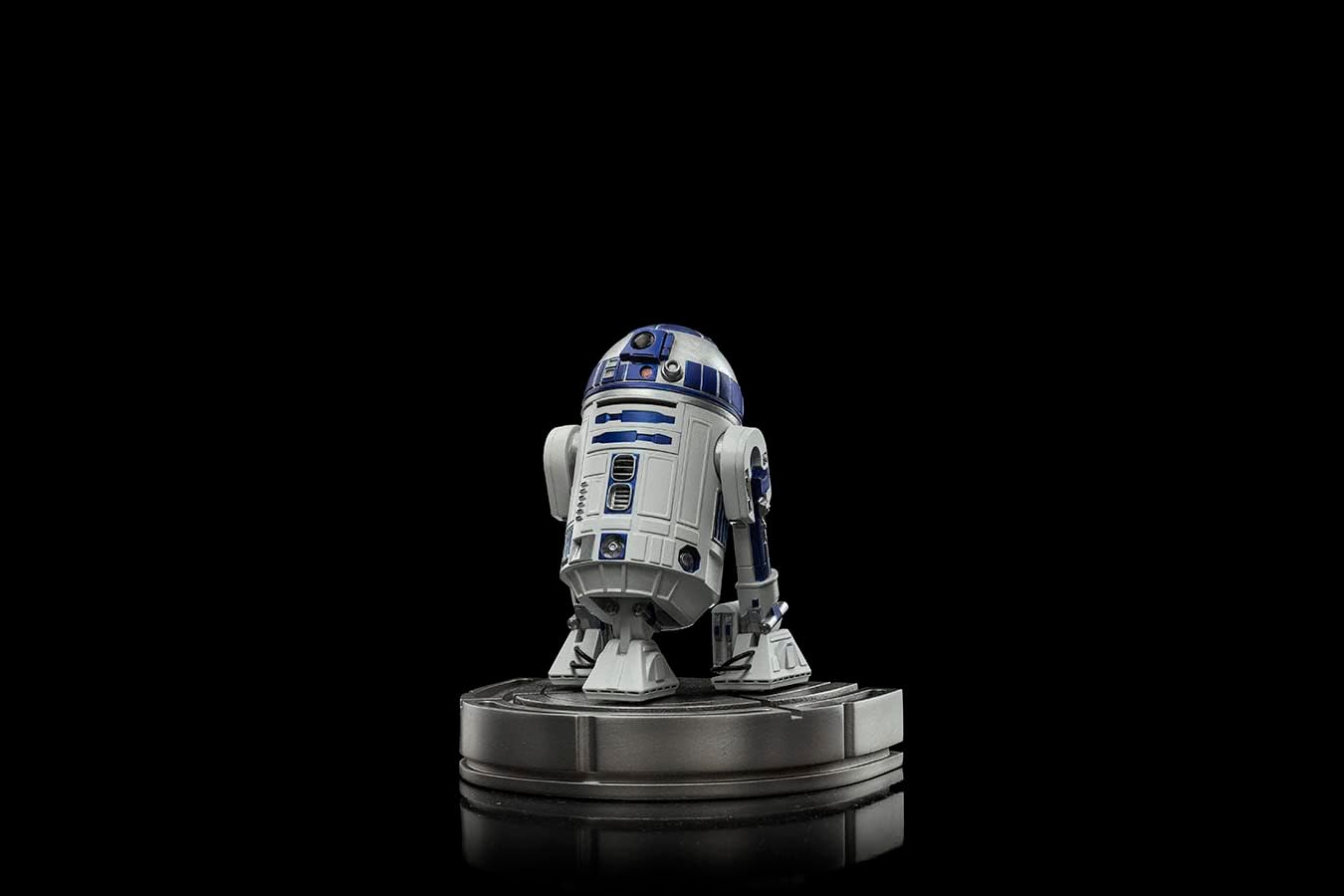 Iron Studios - Star Wars - The Mandalorian: R2-D2 1:10 Art Scale Statue