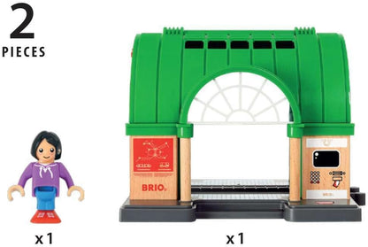 BRIO World Central Train Station for Kids, Wooden Railway Station with Ticket Machine Sounds and Figure, Ages 3 Years and Up