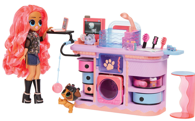 L.O.L. Surprise! O.M.G Rescue Vet Set - 45+ Surprises Including Colour Change Features, Two Pets, and Exclusive Fashion Doll Dr. Heart - House of Surprises Series - Great for Kids Ages 4+ Vet Series 2 Single