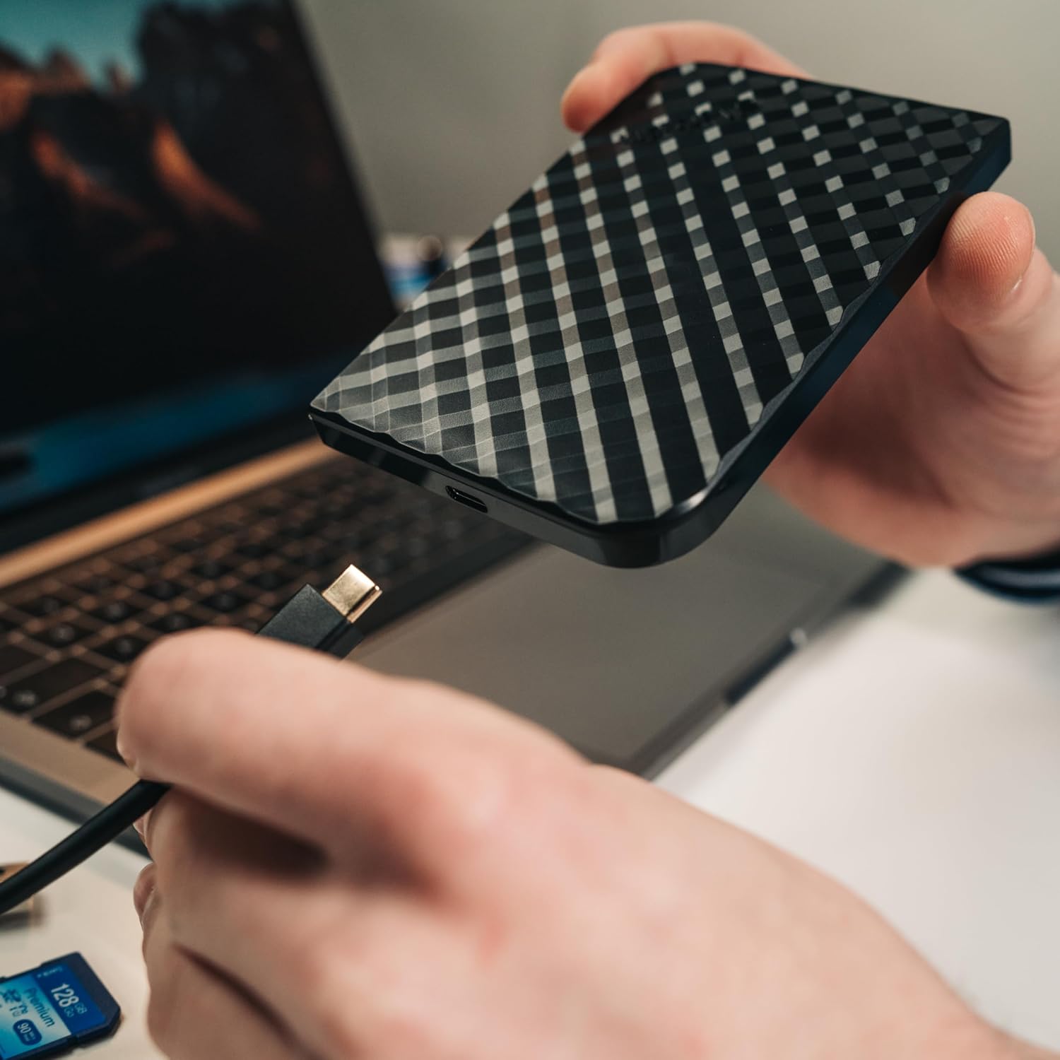 Verbatim Store 'n' Go Portable SSD, 512 GB, negro, SSD externo, SSD USB 3.0, Solid State Drive externo, para Windows y Mac OS X, unidad portátil, USB-C, unidad flash externa