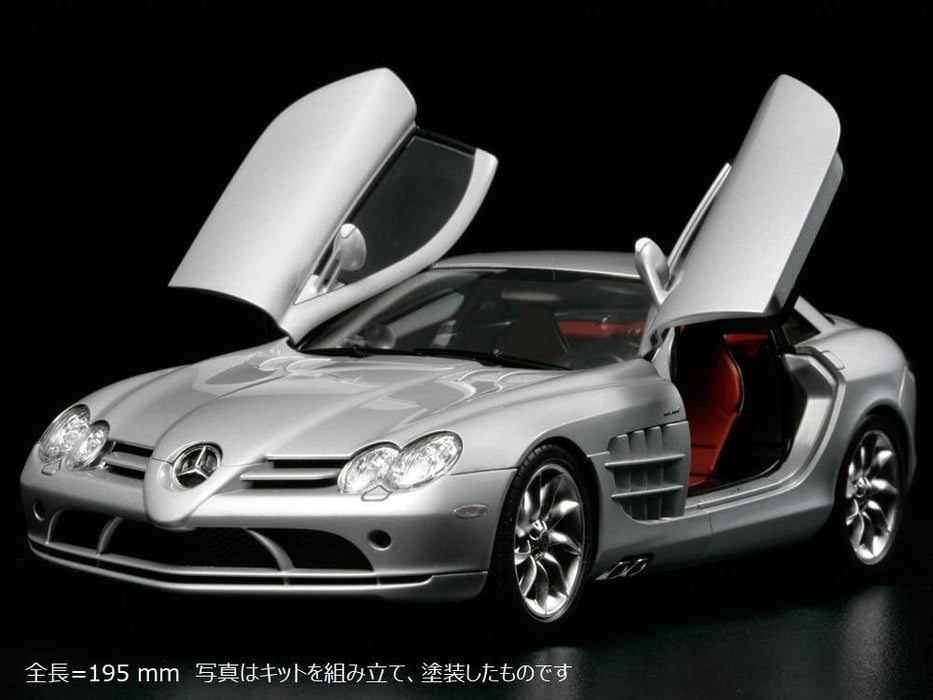 Tamiya 300024290 - 1:24 scale Mercedes-Benz SLR McLaren Street model