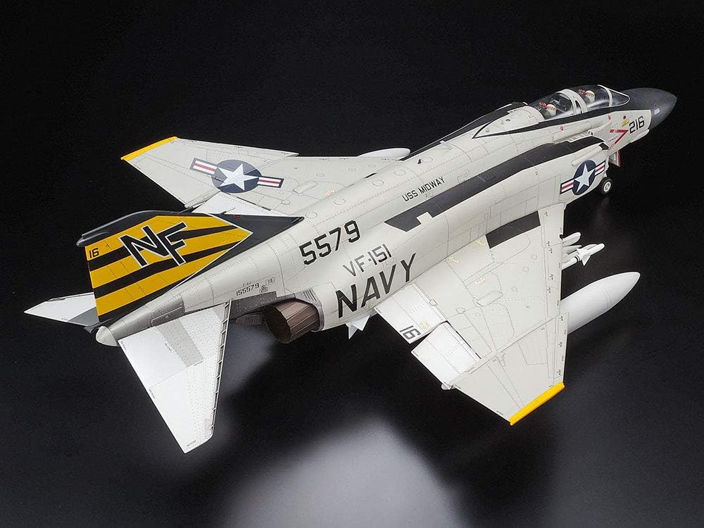 Tamiya 1:32 jet fighter, Mc Donnell Douglas F-4J Phantom II, 300060306