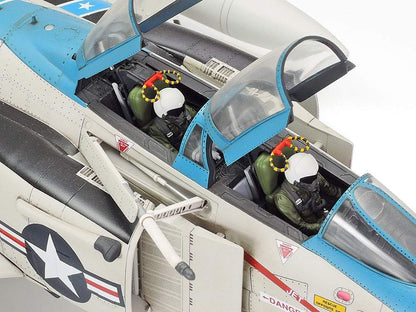 Tamiya 1:32 jet fighter, Mc Donnell Douglas F-4J Phantom II, 300060306