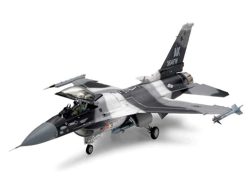 Hisinsa-[' F-16C/N' (-) (-) Kit Modelo, Color, Azul Marino, Rojo, Small (Tamiya 61106