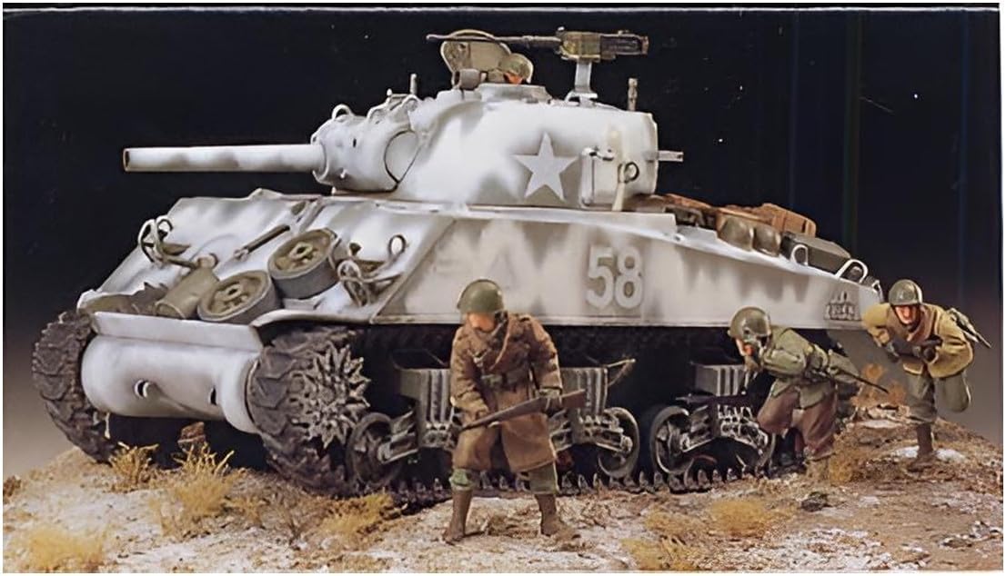 Tamiya 300035251 – 1:35 WWII US Sherman M4A3 Howitzer, 4.1 inches (9