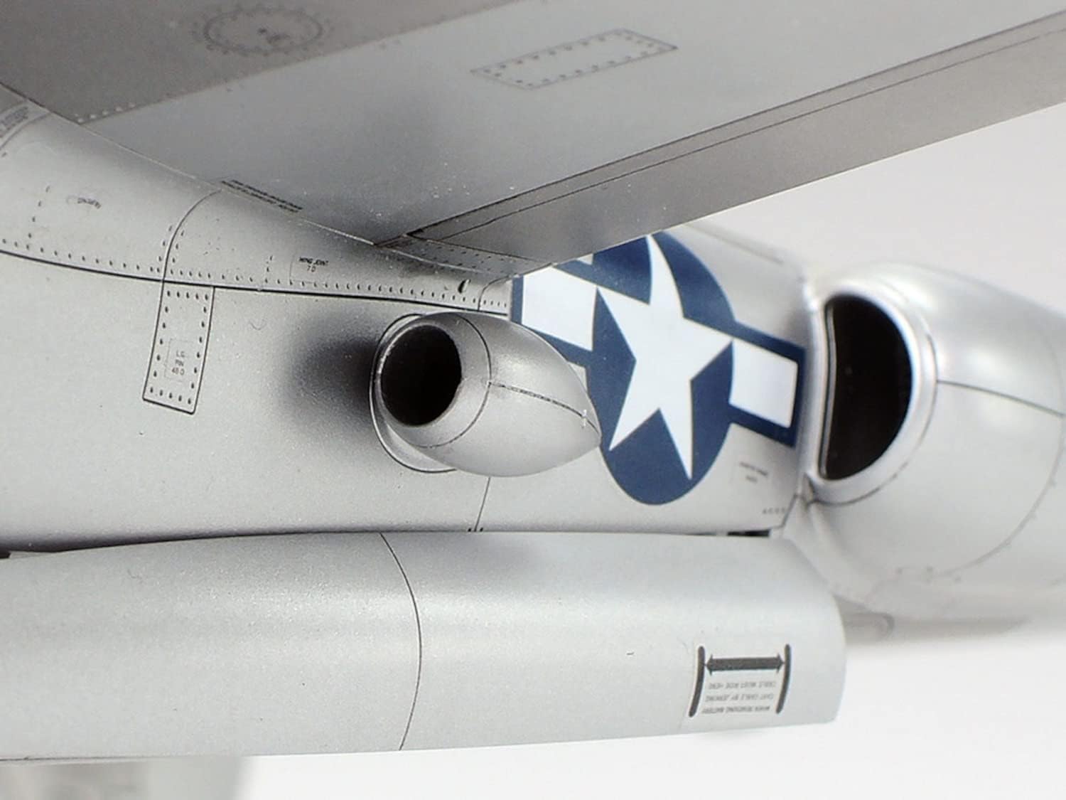 Tamiya 61123 Lockheed P-38J Lightning (1:48 Scale