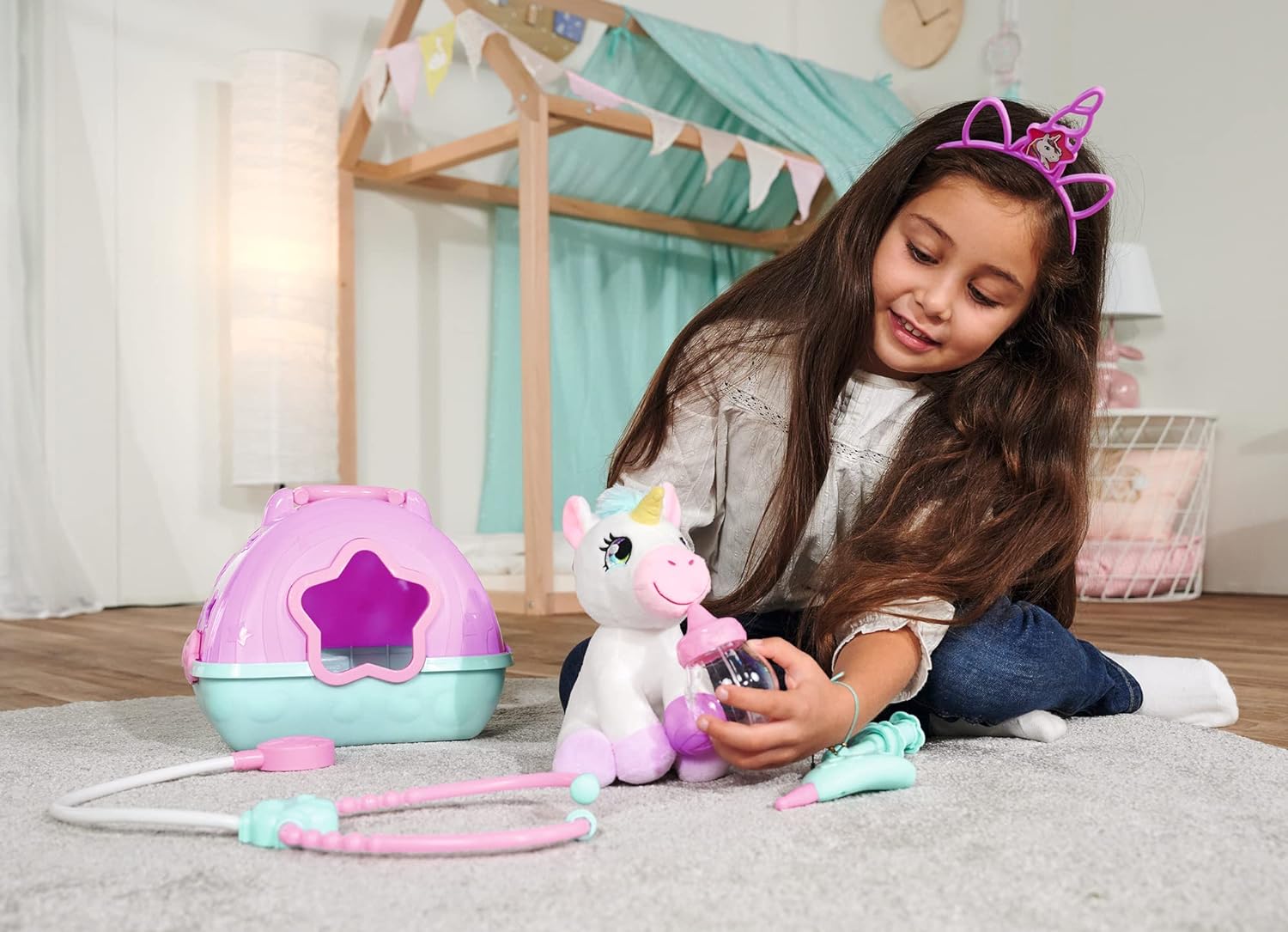 Simba-Doktorkoffer mit Plüsch Einhorn / 20cm / Koffer 23x20cm Zum Aufklappen / 3Jahre Maleta de médico con Unicornio de Peluche, 20 cm, maletín de 23 x 20 cm, para 3 años +, Large (4006592067540