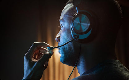 SteelSeries Arctis Nova ProMulti-System Gaming Headset - Premium Hi-Fi Drivers - Hi-Res Audio - 360° Spatial Audio - GameDAC Gen 2 - ESS Sabre Quad-DAC - Stealth Retractable Mic - PC, PS5, PS4, Switch