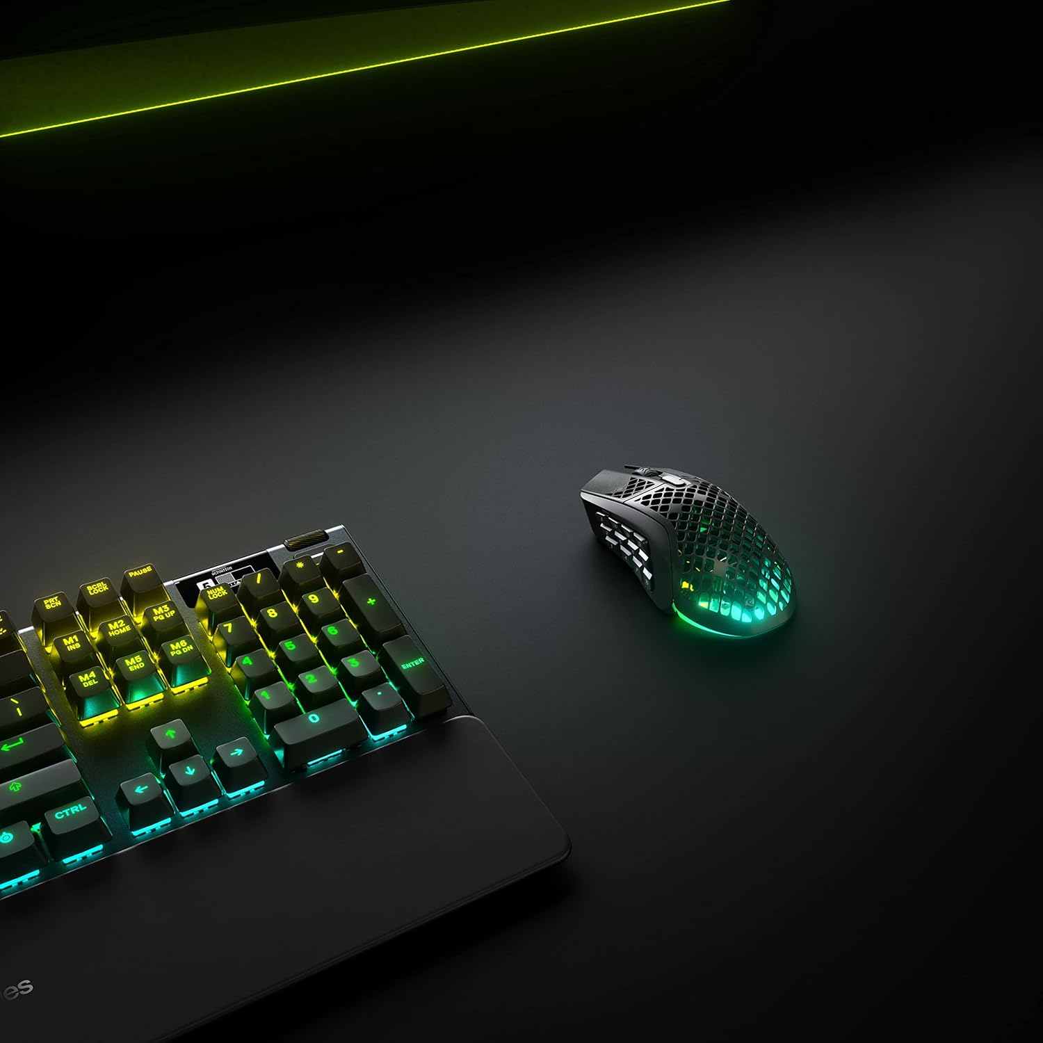 SteelSeries Aerox 9 Wireless - Mouse da gioco RGB traforato - Design ultraleggero e resistente all'acqua - 18 pulsanti - Bluetooth/2,4 Ghz - Sensore ottico TrueMove Air da 18K DPI