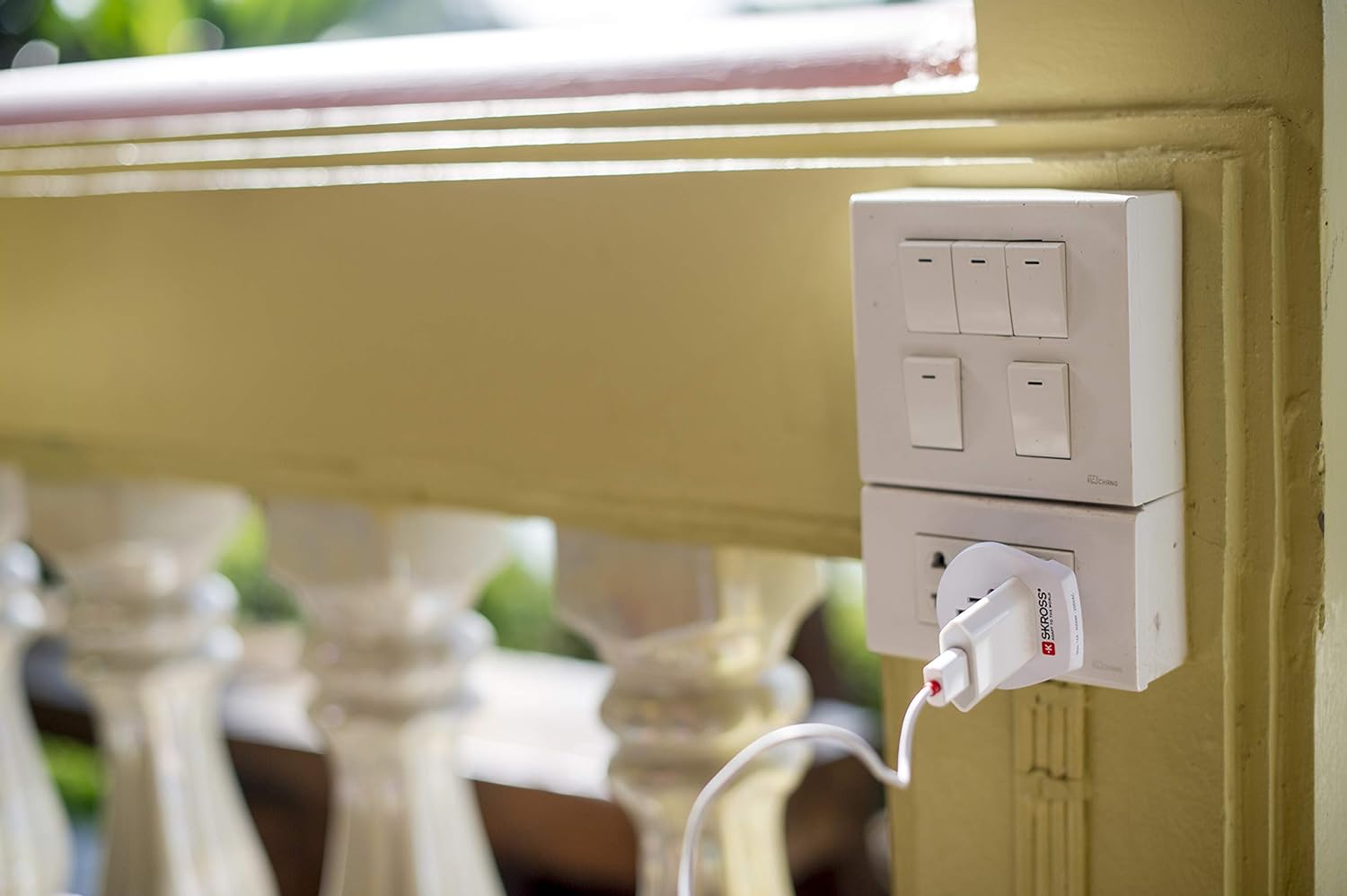 SKROSS Country Travel Adapter - World to Europe - white