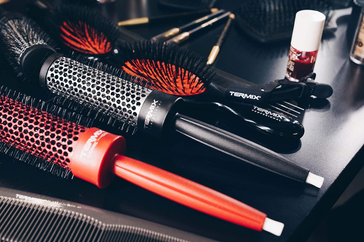 Termix Profesional Hairbrush Ø 23 mm- Aluminum Thermal Hairbrush with Nylon bristles, Ideal for All Types of Hairstyles, 2525157 23/37 mm