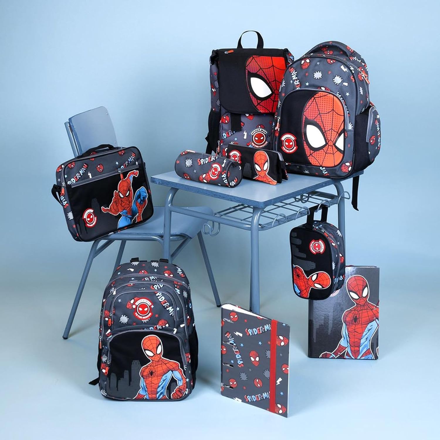 CERDÁ LIFE'S LITTLE MOMENTS - Paraguas Plegable Niño de Spiderman - Apertura Manual con Mecanismo Antiviento y Proteccion en las Varillas para Mayor Seguridad - Licencia Oficial Marvel