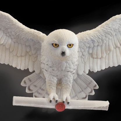 The Noble Collection Harry Potter Hedwig Owl Post Wall Décor - 14in (35cm) Hand-Painted Sculpture - Harry Potter Film Set Movie Props Wand - Gifts for Family, Friends & Harry Potter Fans