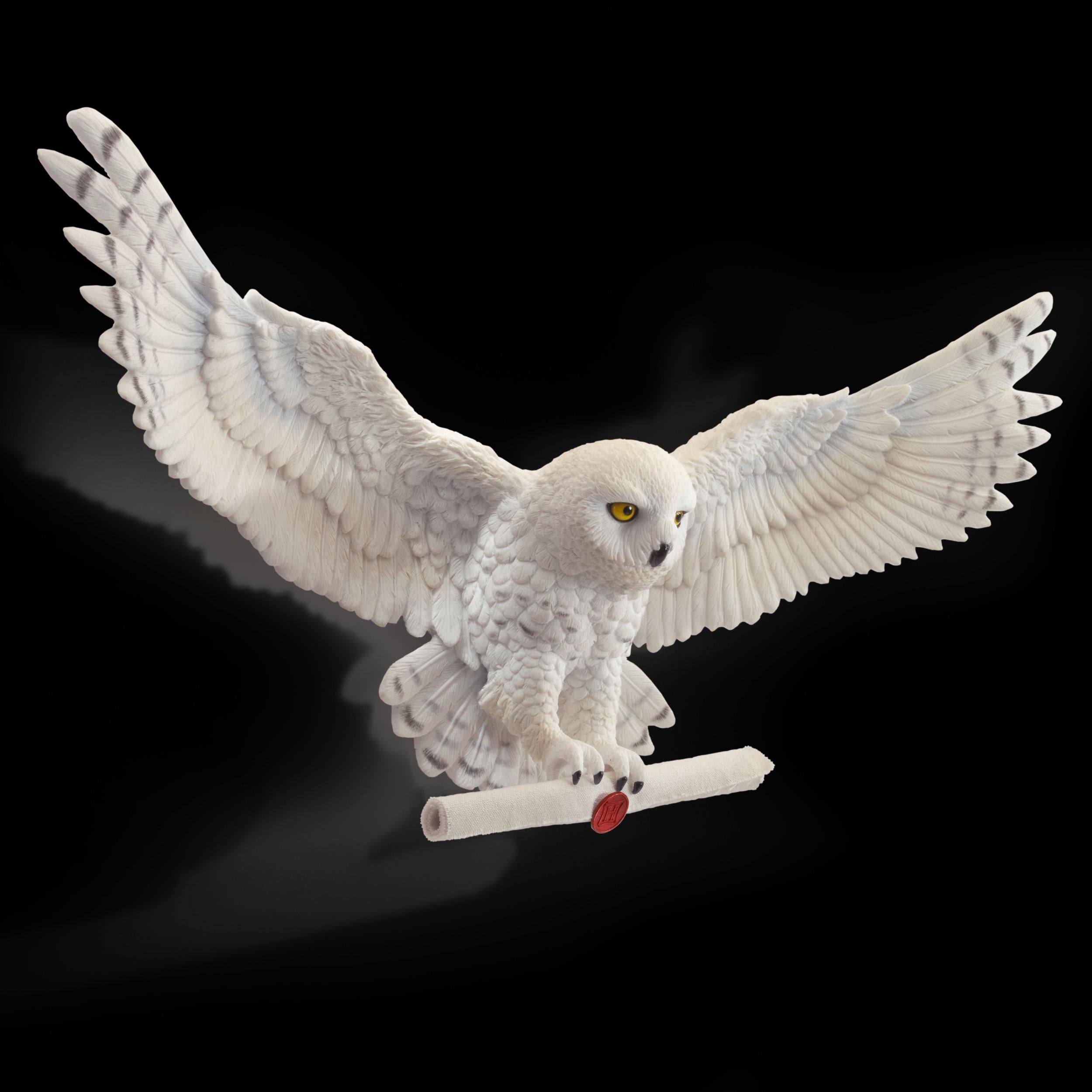 The Noble Collection Harry Potter Hedwig Owl Post Wall Décor - 14in (35cm) Hand-Painted Sculpture - Harry Potter Film Set Movie Props Wand - Gifts for Family, Friends & Harry Potter Fans