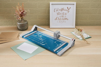 Dahle 507 Papierschneider (8 Blatt Schneidleistung, bis DIN A4) blau