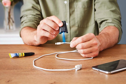 UHU LED Light Booster, Glue at the Push of a Button - Light Activated Repair Adhesive 3g