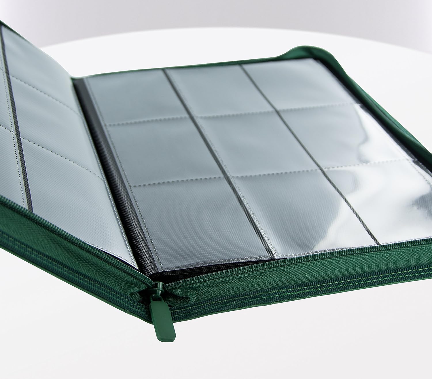Ultimate Guard Zipfolio 360 – 18 Pocket Xenoskin