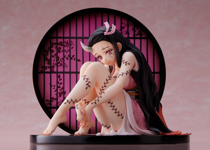 Aniplex Demon Slayer: Kimetsu no Yaiba Statuette Entertainment District Arc Nezuko Kamado (Demon Form Advancing Version)