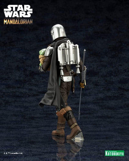 Kotobukiya Mandalorian Statue With Spear And Grogu 18 Cm