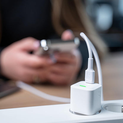 GC USB-C - Lightning Weißes Kabel PowerStream | 1m MFi Ladekabel Schnellladekabel für Apple iPhone 13 12 11 SE Pro/Max | iPhone X XR XS Max | iPhone 8 7 Plus 6 6S | iPad Air/Pro/Mini | Macbook Pro
