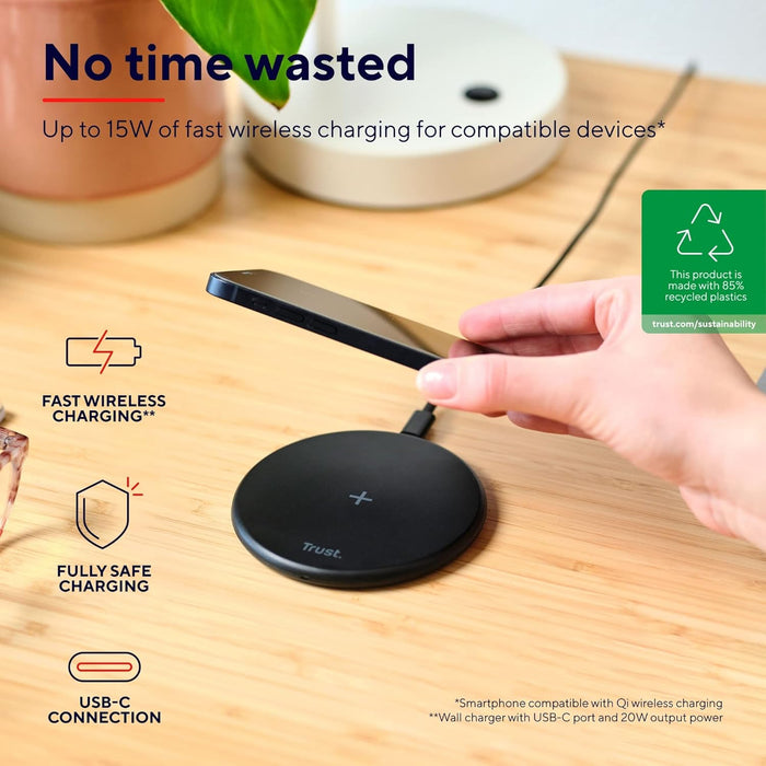 Trust Viro Qi Wireless Charger, 15W Fast Charger with USB-C Charging Cable, 85% Recycled Materials, Charging Pad for iPhone 13/14/Pro Max, Samsung Galaxy S10/S20, Huawei, Google Pixel, AirPods