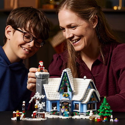 LEGO Santa Claus's La Vesita 10293, Multicolor