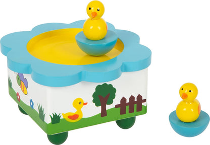 small foot 7489 musical box dancing ducks made of wood, with colorful ducks dancing to a melody, from 3 years on