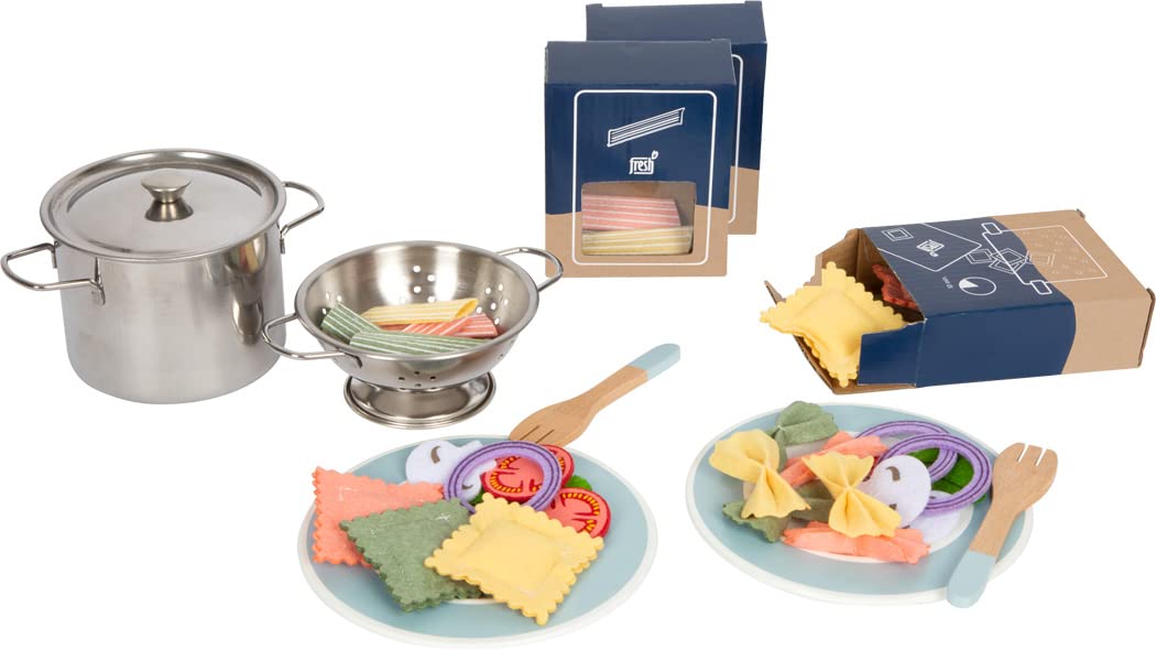 small foot Paste Chef Set for play kitchens, incl. pot, strainer, plates, utensils, and various noodles, Prod. No. 12292