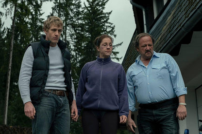 Höllgrund - Die komplette 1. Staffel (Alle 8 Folgen) (Fernsehjuwelen)