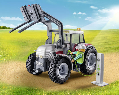 PLAYMOBIL Country 71305 Tractor Grande con Accesorios, Tractor eléctrico con Techo abatible y estación de Carga E, Juguetes para niños a Partir de 4 años
