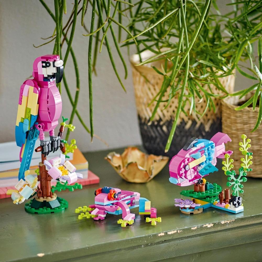LEGO Creator - Exotic Pink Parrot (31144)