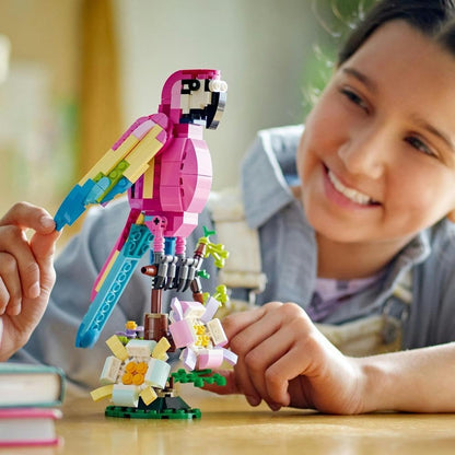 LEGO Creator - Exotic Pink Parrot (31144)