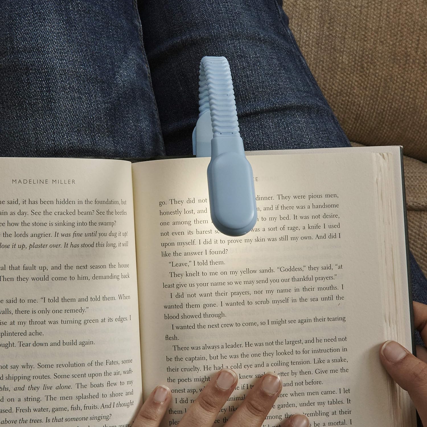 Kikkerland Rechargable Booklight Blue
