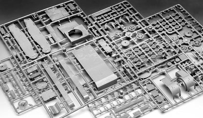 Revell, Unvarnished 03505 T-26 World of Tanks 1:35 Scale Plastic Model kit