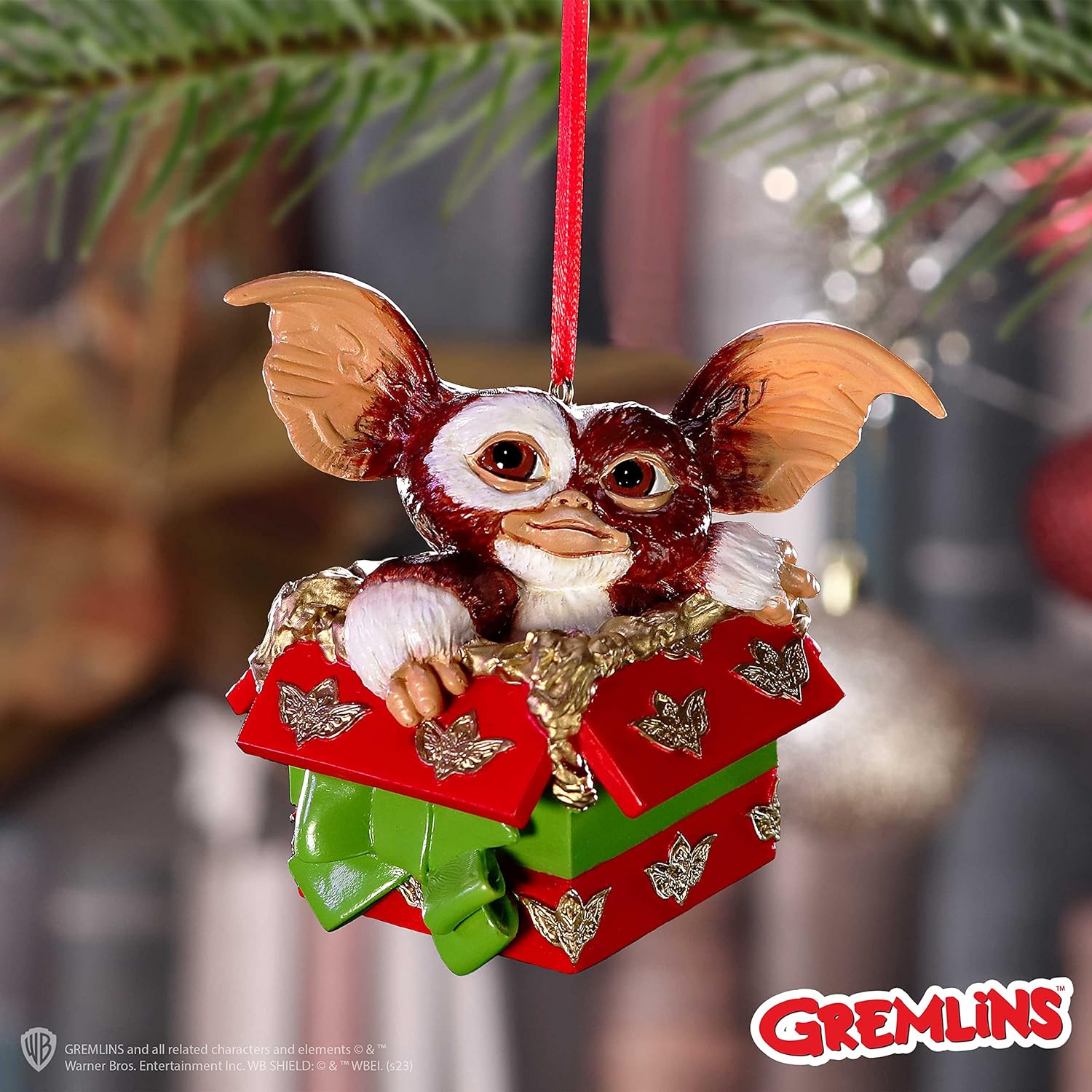 Nemesis Now Gremlins Gizmo Gift Hanging Ornament 10cm, Resin, Officially Licensed Gremlins Merchandise, Gremlins Christmas Decoration, Cast in the Finest Resin, Hand-Painted