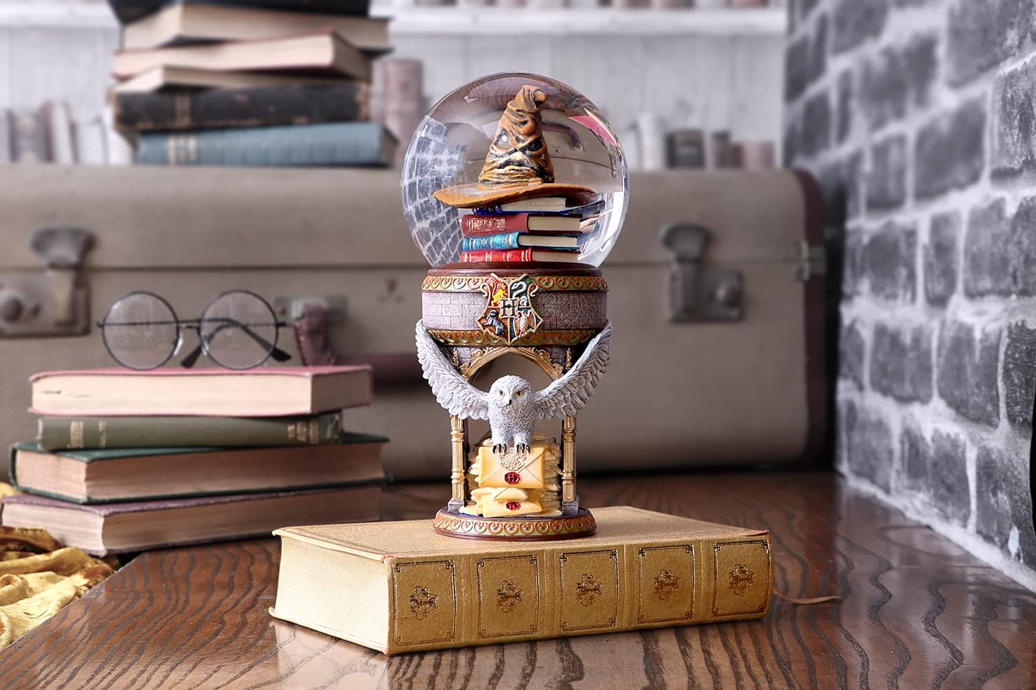 Nemesis Now Officially Licensed Harry Potter First Day at Hogwarts Snow Globe, 19.5cm
