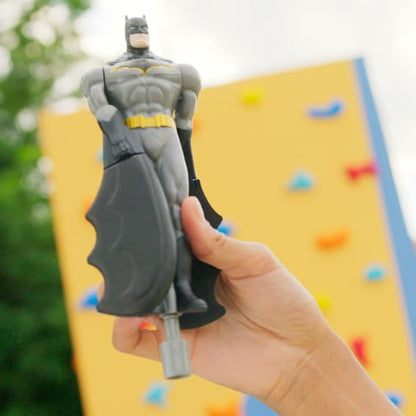 Flying Heroes 07979 DC Pull The Cord to Watch him Fly Action Hero Ideal Present for Boys Aged 4-7 Years Batman Superhero Toy