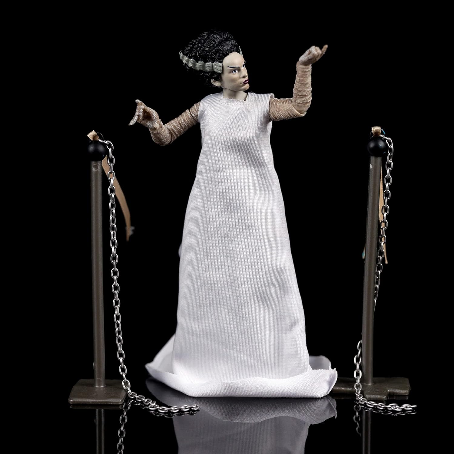 Jada 253251016 Toys Universal Monsters Bride of Frankenstein 6” Deluxe Collector Figure, White, Standard Size